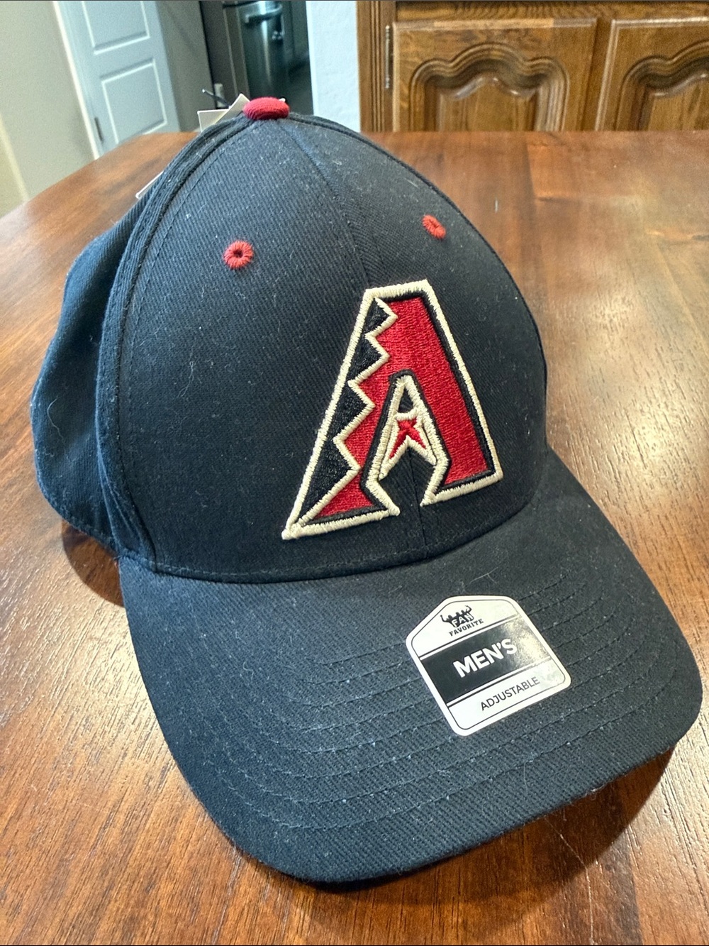 Arizona Diamondbacks Black and Red Men's Adjustable Baseball Cap
